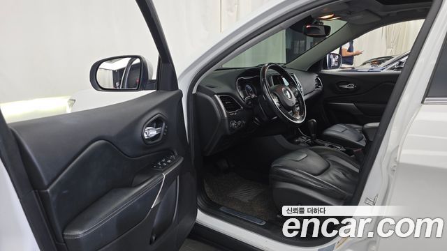 Jeep Cherokee (KL) 2.4 Limited AWD 2020 — фото 10