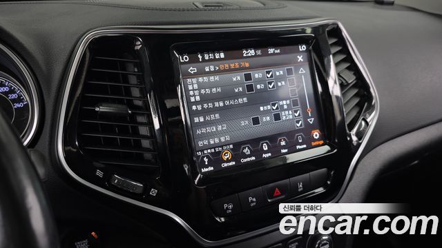 Jeep Cherokee (KL) 2.4 Limited AWD 2020 — фото 16