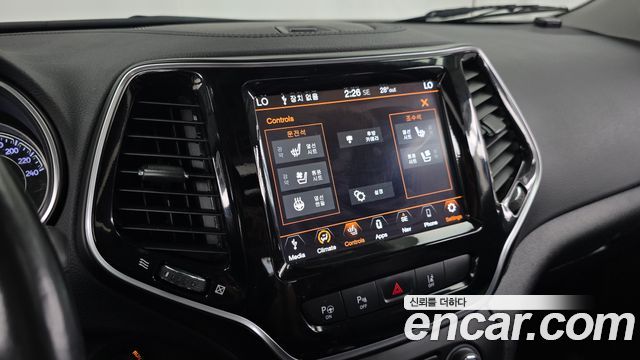 Jeep Cherokee (KL) 2.4 Limited AWD 2020 — фото 19