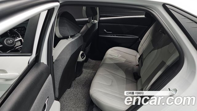 Hyundai Avante (CN7) 1.6 Inspiration 2023 — фото 15