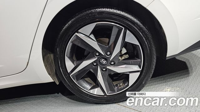 Hyundai Avante (CN7) 1.6 Inspiration 2023 — фото 27