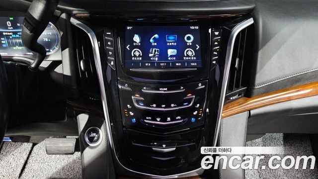 Cadillac Escalade 6.2 4th 2020 — фото 12