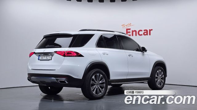 Mercedes-Benz GLE-Class (W167) GLE300d 4MATIC 2022 — фото 2