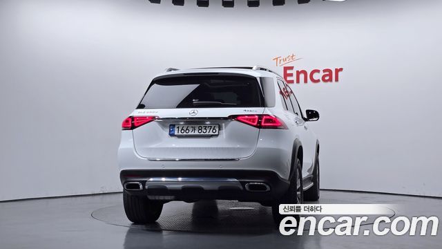 Mercedes-Benz GLE-Class (W167) GLE300d 4MATIC 2022 — фото 4