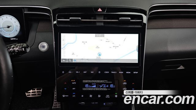 Hyundai Tucson (NX4) Gasoline 1.6 Turbo 2WD Inspiration 2021 — фото 14