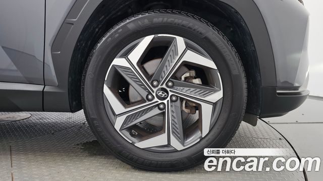 Hyundai Tucson (NX4) Gasoline 1.6 Turbo 2WD Inspiration 2021 — фото 21