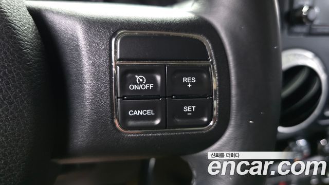 Jeep Wrangler (JK) 2.8 Diesel Sahara 4Door 2014 — фото 17