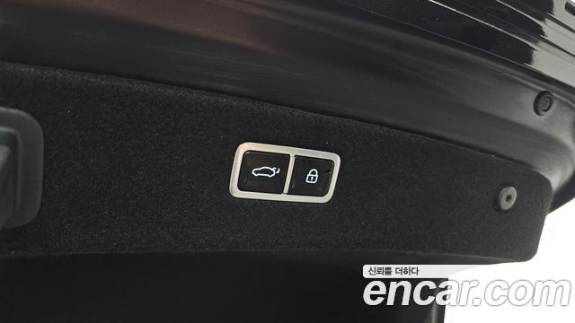Genesis G90 (RS4) Gasoline 3.5 Turbo AWD 2022 — фото 24