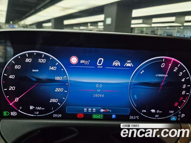 Mercedes-Benz E-Class (W214) E350e 4MATIC 2025 — фото 8