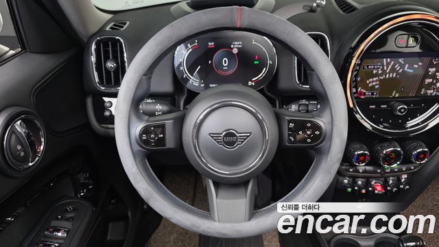 MINI Cooper Countryman Classic Plus 2nd 2022 — фото 13
