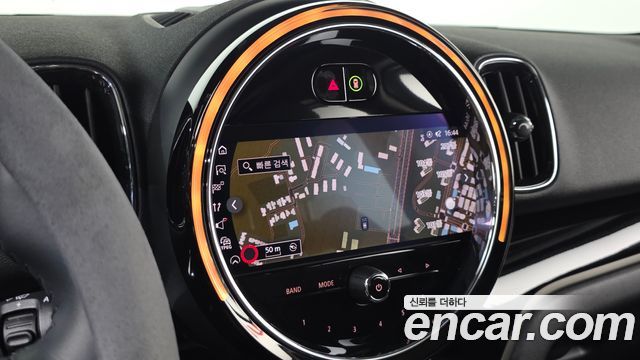 MINI Cooper Countryman Classic Plus 2nd 2022 — фото 15