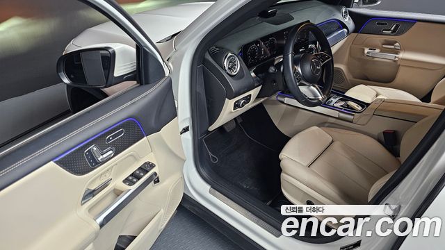 Mercedes-Benz GLB-Class (X247) GLB200 d 2024 — фото 10