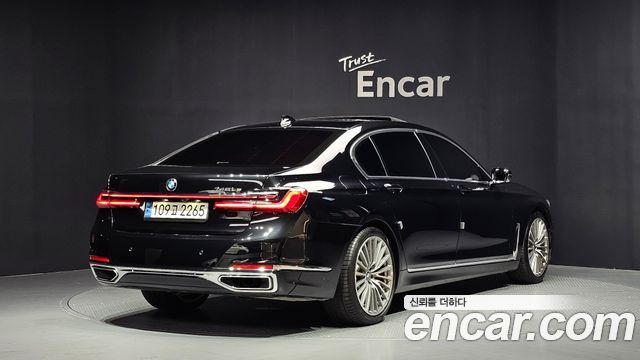 BMW 7 Series (G11) 745Le iPerformance Design Pure Excellence 2021 — фото 2