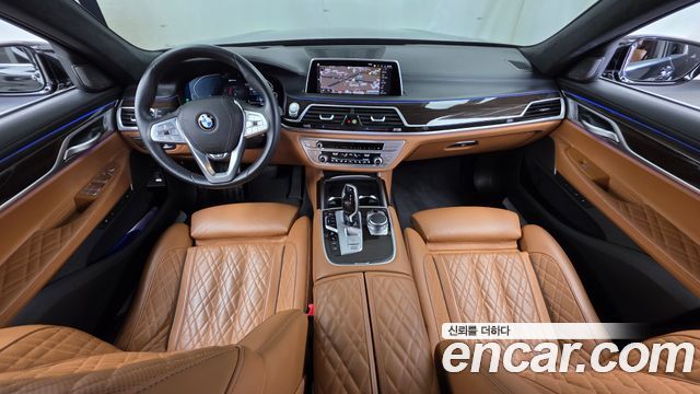 BMW 7 Series (G11) 745Le iPerformance Design Pure Excellence 2021 — фото 7