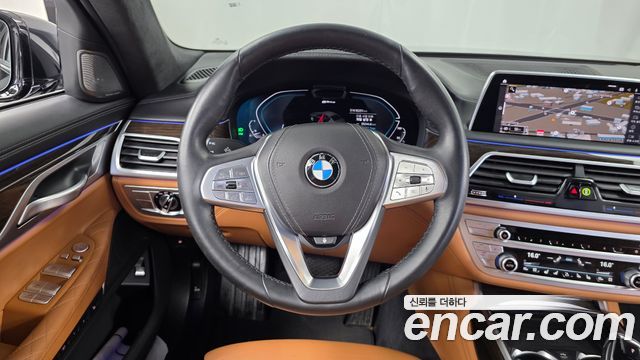 BMW 7 Series (G11) 745Le iPerformance Design Pure Excellence 2021 — фото 13
