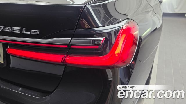 BMW 7 Series (G11) 745Le iPerformance Design Pure Excellence 2021 — фото 23