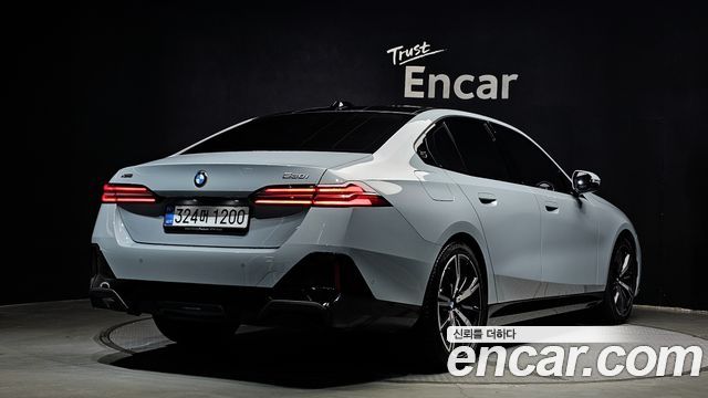 BMW 5 Series (G60) 530i xDrive M Sport 2026 — фото 2