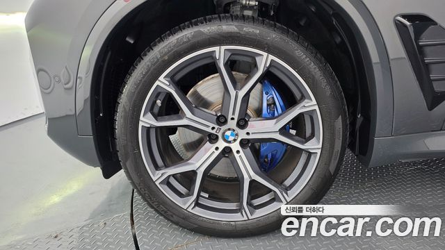 BMW X5 (G05) xDrive 40i M Sport Pro 2026 — фото 5