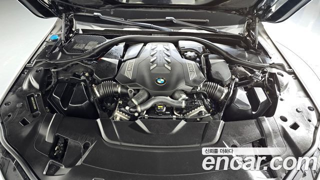 BMW 7 Series (G11) 750Li xDrive Design Pure Excellence Prestige 2020 — фото 6