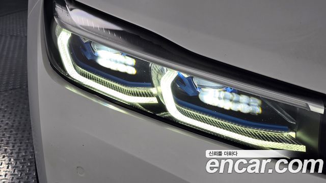 BMW 7 Series (G11) 750Li xDrive Design Pure Excellence Prestige 2020 — фото 28