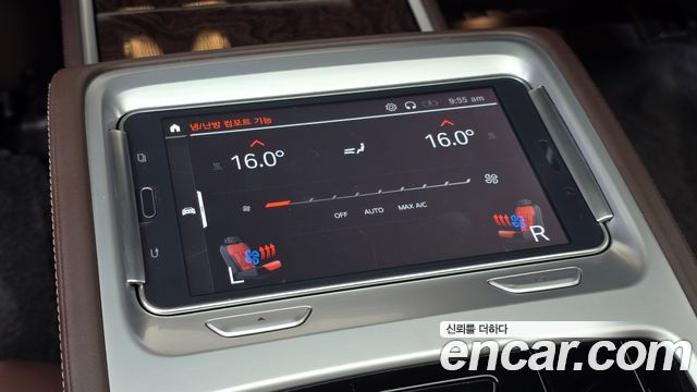 BMW 7 Series (G11) 750Li xDrive Design Pure Excellence Prestige 2020 — фото 38