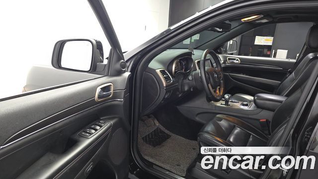 Jeep Grand Cherokee 3.6 Limited WK2 2015 — фото 10