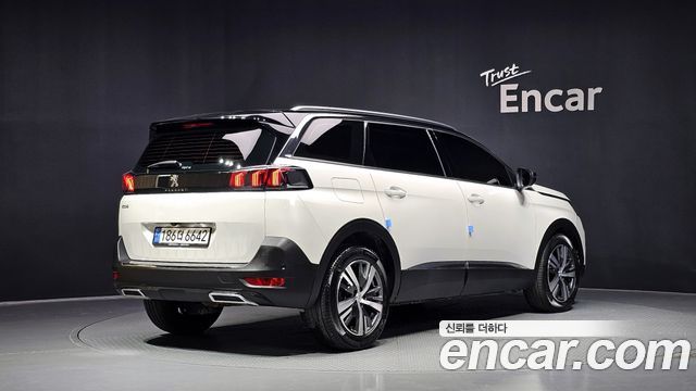 Peugeot 5008 (II) 1.2 Pure Tech Allure 2022 — фото 2