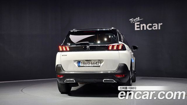 Peugeot 5008 (II) 1.2 Pure Tech Allure 2022 — фото 4