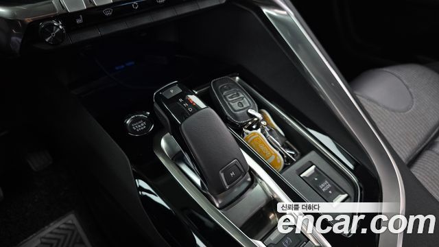 Peugeot 5008 (II) 1.2 Pure Tech Allure 2022 — фото 9