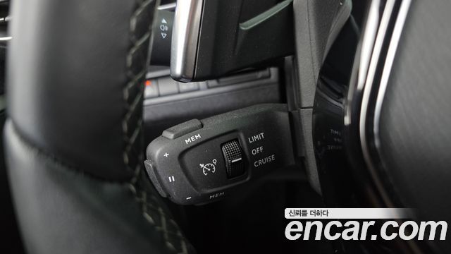 Peugeot 5008 (II) 1.2 Pure Tech Allure 2022 — фото 20