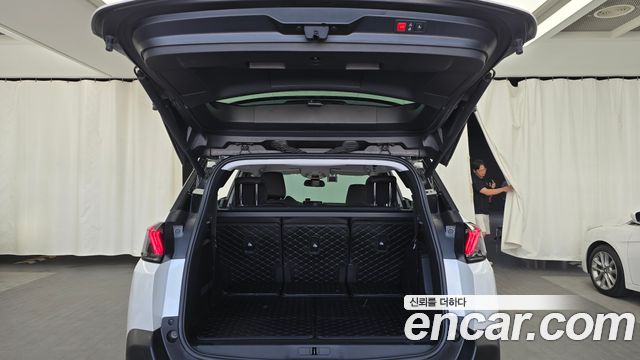Peugeot 5008 (II) 1.2 Pure Tech Allure 2022 — фото 24