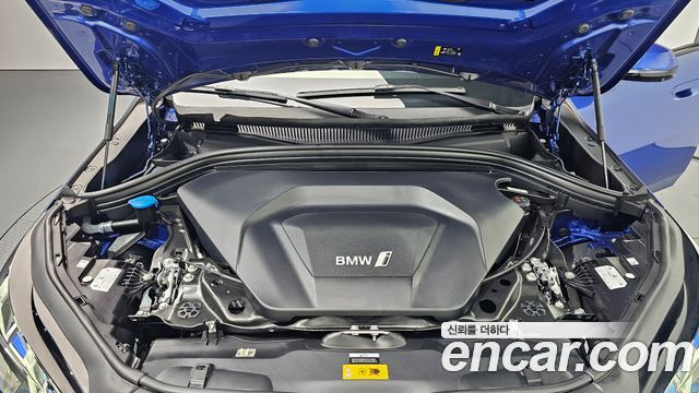 BMW iX2 (U10) eDrive 20 M Sport 2024 — фото 6