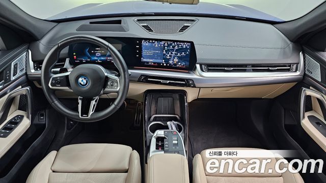 BMW iX2 (U10) eDrive 20 M Sport 2024 — фото 7