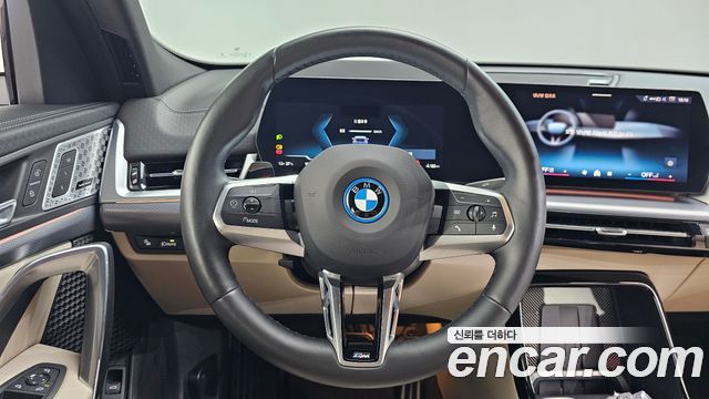 BMW iX2 (U10) eDrive 20 M Sport 2024 — фото 19