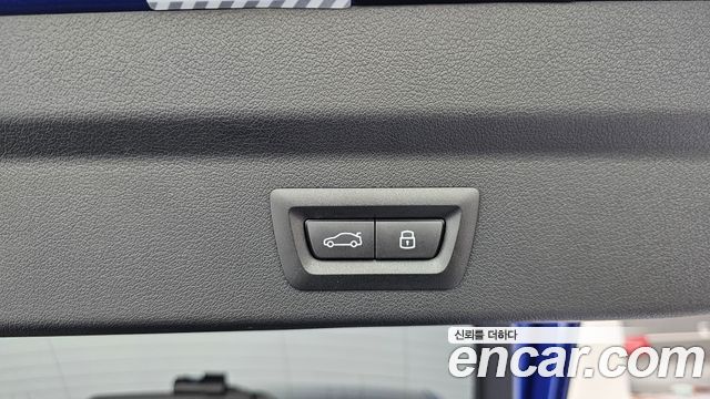 BMW iX2 (U10) eDrive 20 M Sport 2024 — фото 23