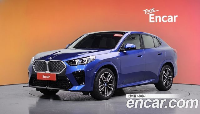 BMW iX2 (U10) eDrive 20 M Sport