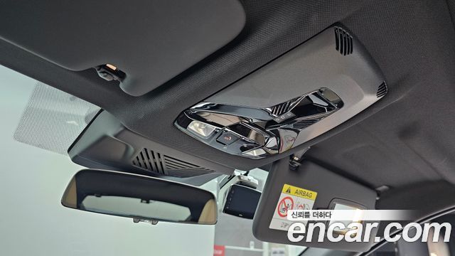 BMW iX2 (U10) eDrive 20 M Sport 2024 — фото 33