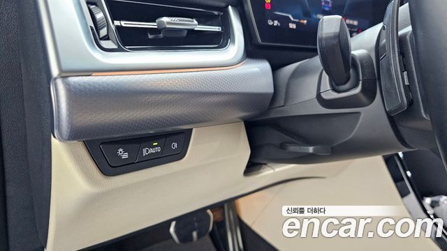 BMW iX2 (U10) eDrive 20 M Sport 2024 — фото 34