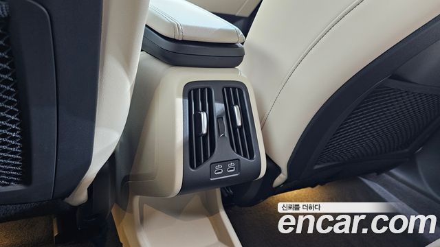 BMW iX2 (U10) eDrive 20 M Sport 2024 — фото 37