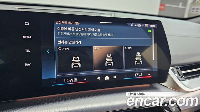 BMW iX2 (U10) eDrive 20 M Sport 2024 — фото 41