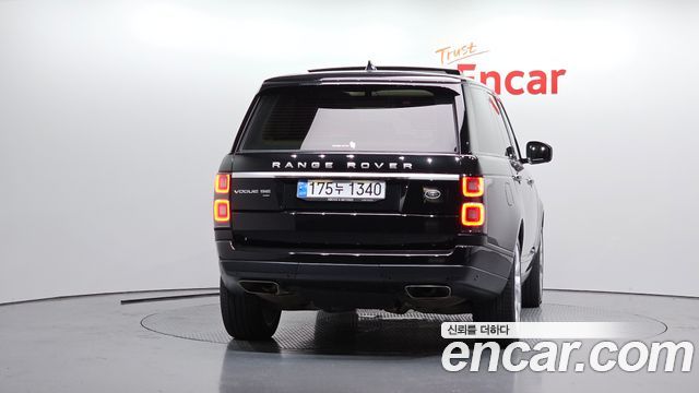 Land Rover Range Rover (IV) D350 Vogue SE Disel 2021 — фото 4