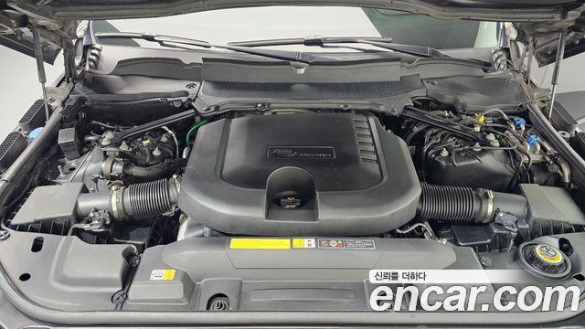 Land Rover Range Rover (IV) D350 Vogue SE Disel 2021 — фото 6