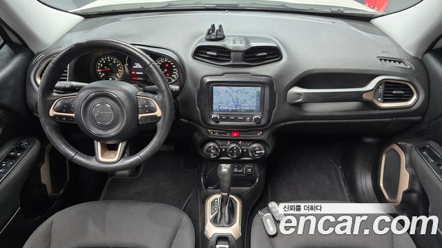 Jeep Renegade 2.4 Longitude 2016 — фото 7