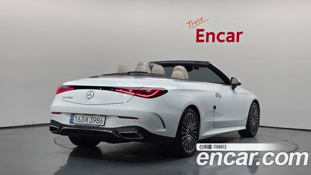Mercedes-Benz CLE-Class (C236) CLE200 Cabriolet 2025 — фото 2