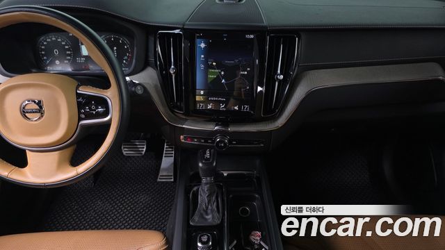 Volvo XC60 (II) T6 Inscription 2018 — фото 13