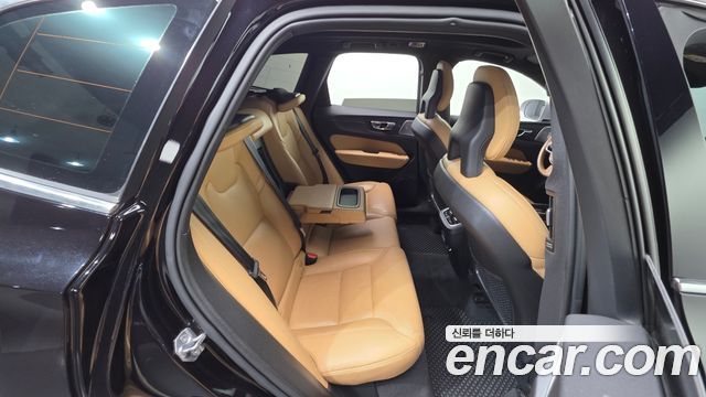 Volvo XC60 (II) T6 Inscription 2018 — фото 17
