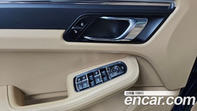 Porsche Macan 2.0 95B 2015 — фото 16