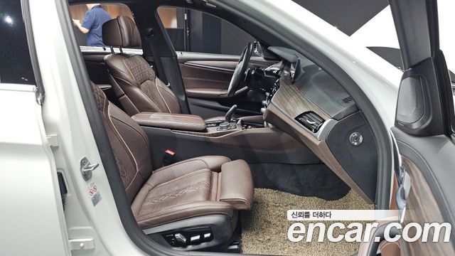 BMW 5 Series (G30) 520d M Sport Package Plus 2020 — фото 12