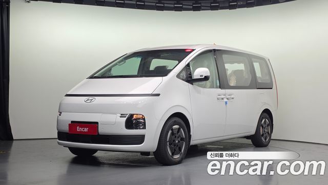 Hyundai Staria EV Tourer 11-Seater Modern 2027 — фото 1