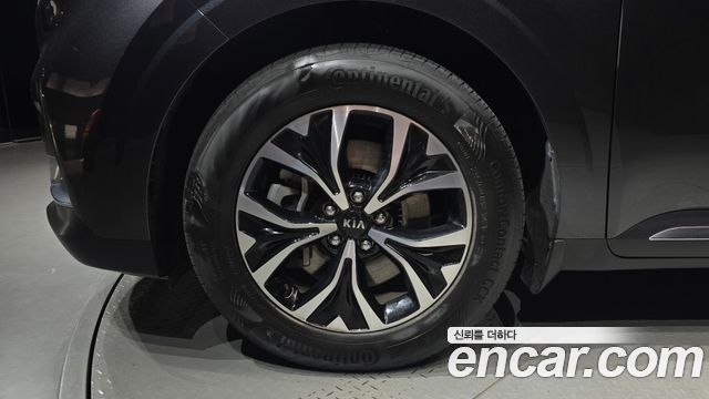 Kia Carnival (IV) Diesel 11-Seater Signature 2021 — фото 5